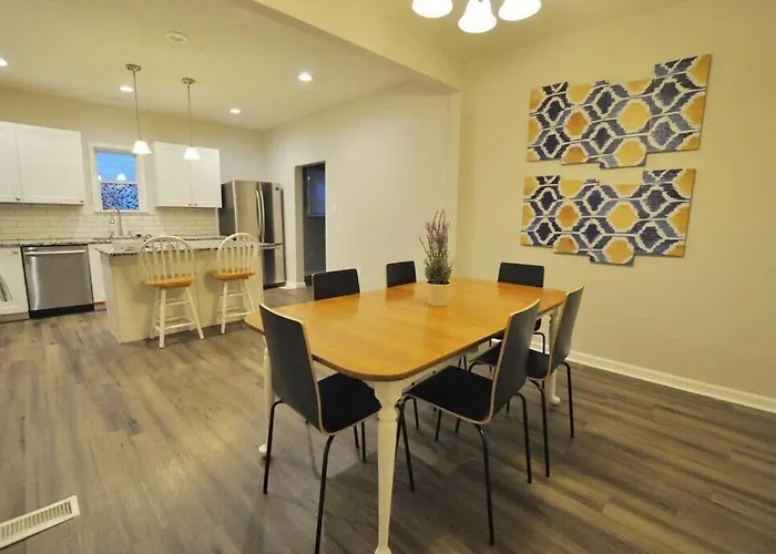 Housepitality - Franklinton Manor - Spacious Сasa de vacaciones