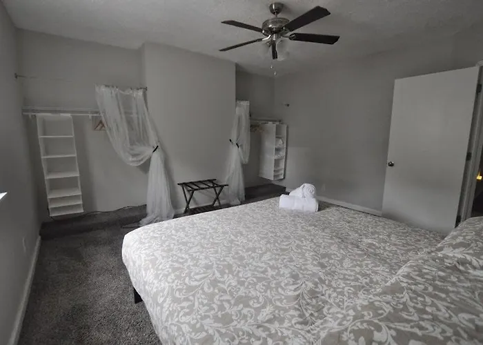 Housepitality - Franklinton Manor - Spacious * Columbus