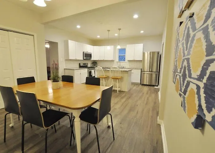 Housepitality - Franklinton Manor - Spacious Сasa de vacaciones