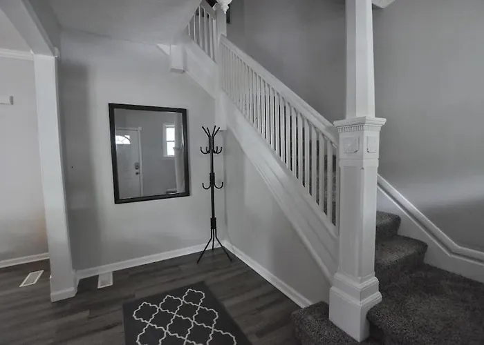 Housepitality - Franklinton Manor - Spacious Columbus